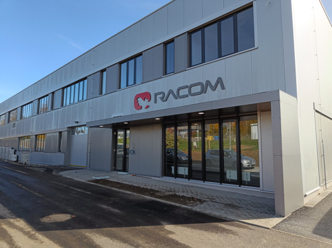 Novostavba haly firmy RACOM