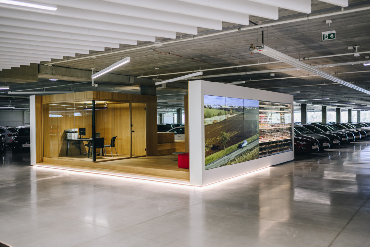 Centrální sklad aut