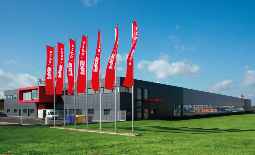 Výrobní hala PKS okna